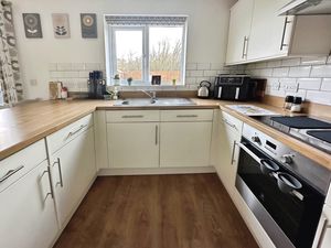 Photo 8- click for photo gallery